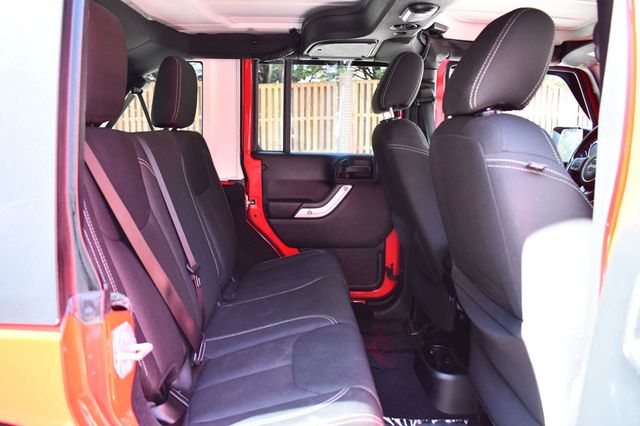 2018 Jeep Wrangler JK Unlimited Sahara 4x4 - 22807198 - 21