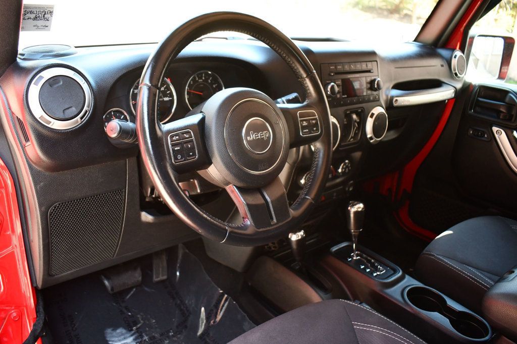 2018 Jeep Wrangler Unlimited Sahara photo 26