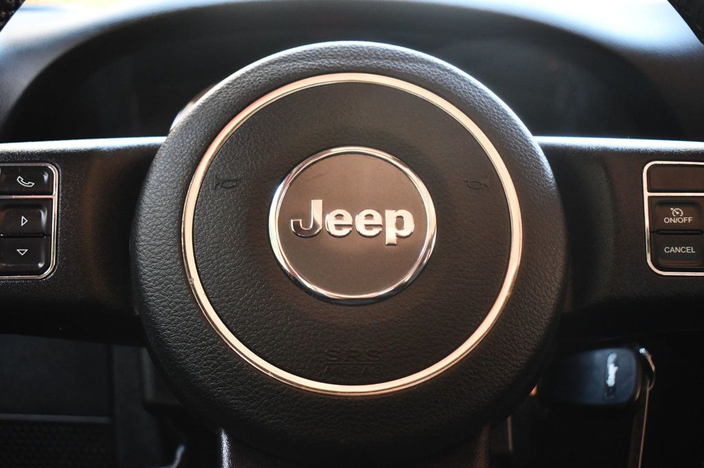 2018 Jeep Wrangler Unlimited Sahara photo 32