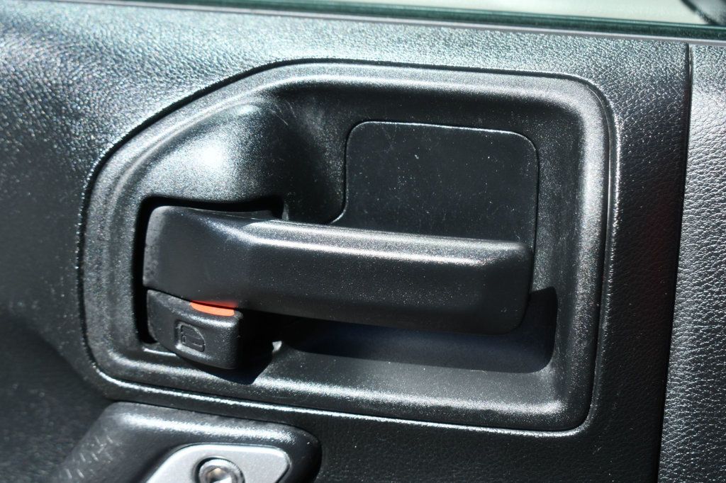 2018 Jeep Wrangler Unlimited Sahara photo 37