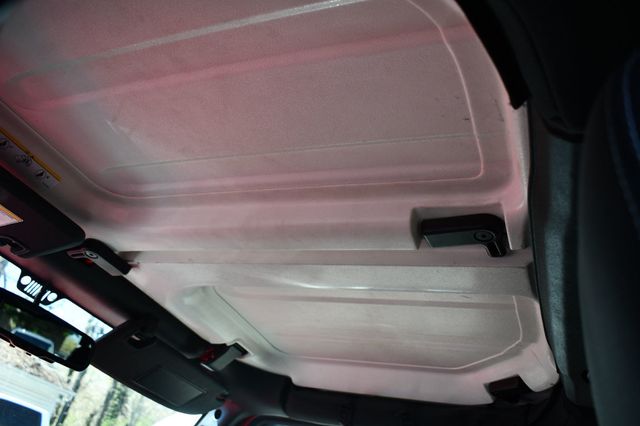 2018 Jeep Wrangler JK Unlimited Sahara 4x4 - 22807198 - 44