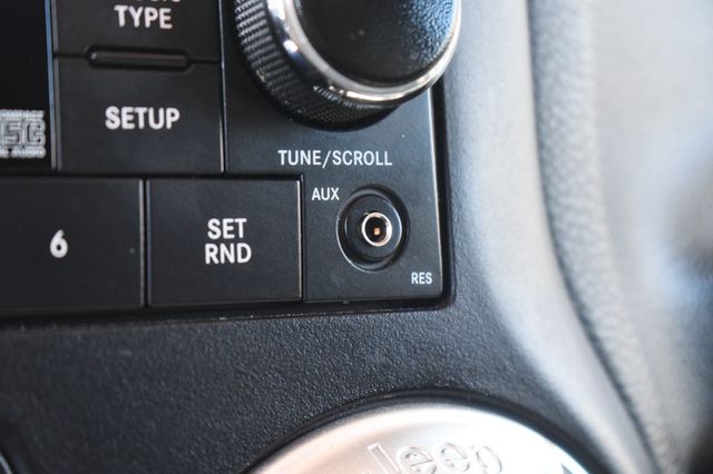 2018 Jeep Wrangler JK Unlimited Sahara 4x4 - 22807198 - 47