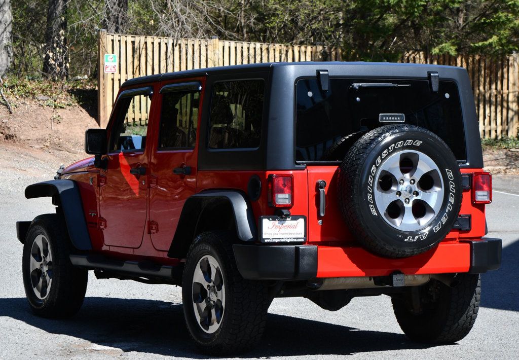 2018 Jeep Wrangler Unlimited Sahara photo 8