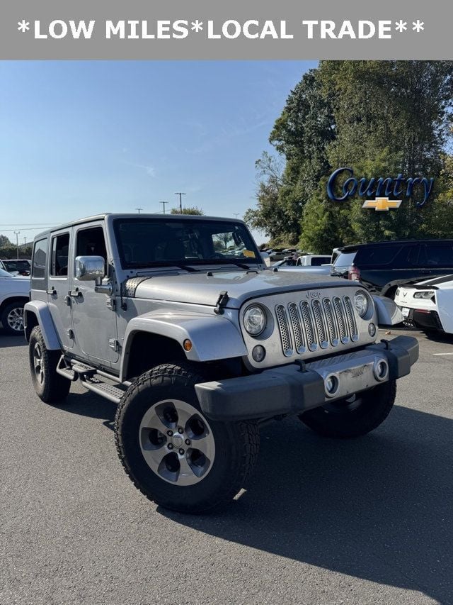 2018 Jeep Wrangler JK Unlimited Sahara 4x4 - 22630762 - 0