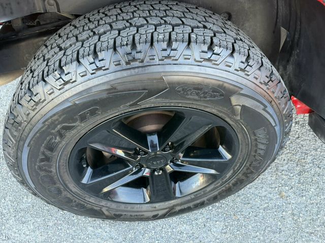 2018 Jeep Wrangler JK Unlimited Sahara 4x4 - 23091984 - 14