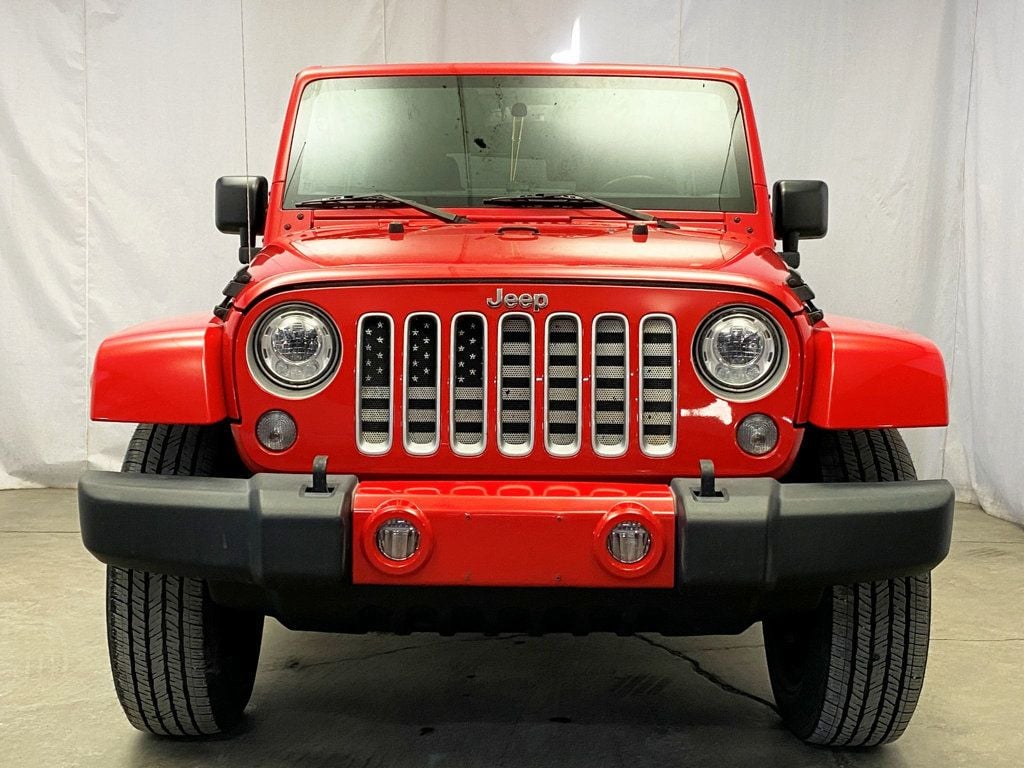 2018 Jeep Wrangler JK Unlimited Sahara 4x4 - 22982365 - 11