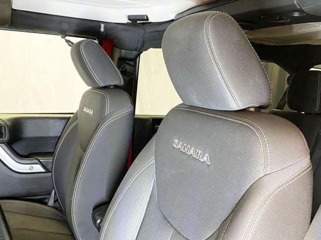 2018 Jeep Wrangler JK Unlimited Sahara 4x4 - 22982365 - 22