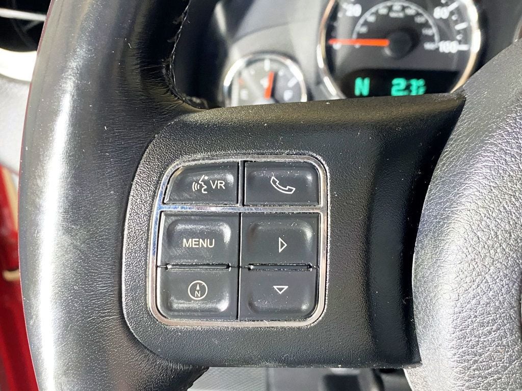 2018 Jeep Wrangler JK Unlimited Sahara 4x4 - 22982365 - 25