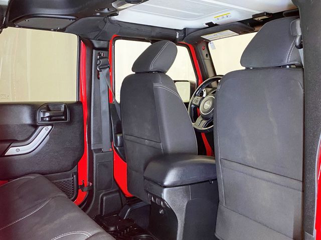 2018 Jeep Wrangler JK Unlimited Sahara 4x4 - 22982365 - 45