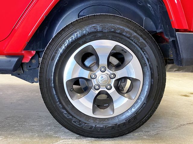 2018 Jeep Wrangler JK Unlimited Sahara 4x4 - 22982365 - 55