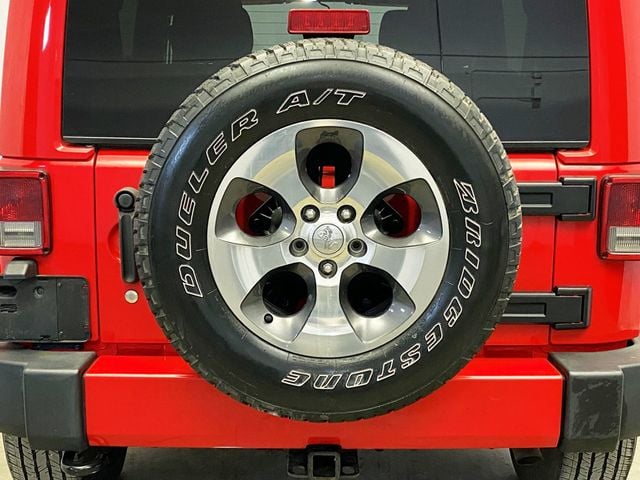 2018 Jeep Wrangler JK Unlimited Sahara 4x4 - 22982365 - 6