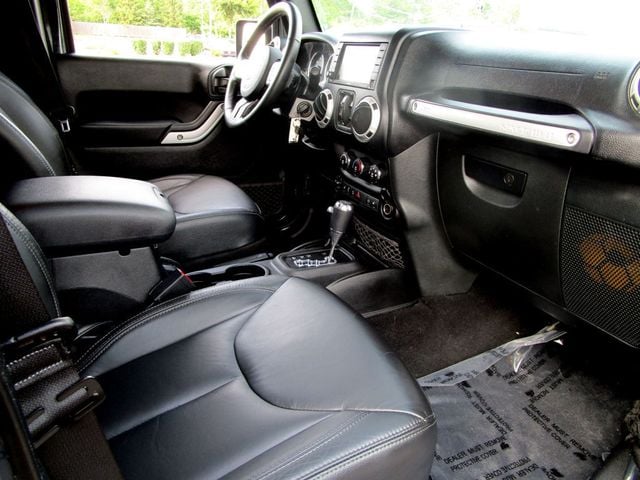 2018 Jeep Wrangler JK Unlimited Sahara 4x4 - 22866459 - 12