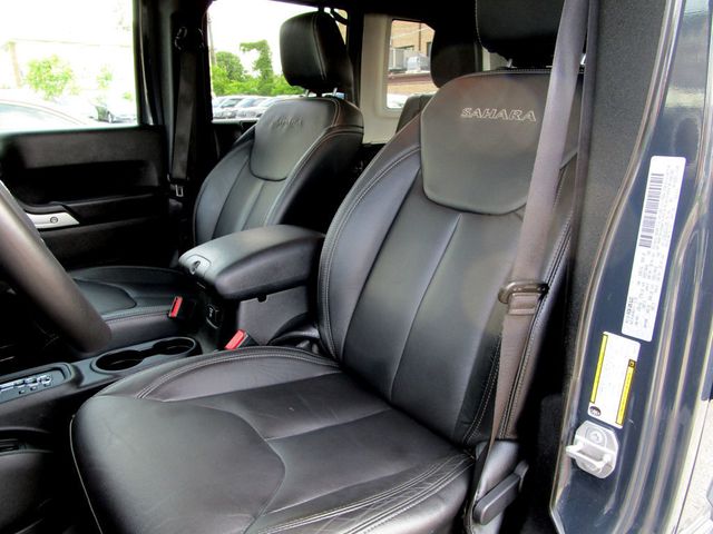 2018 Jeep Wrangler JK Unlimited Sahara 4x4 - 22866459 - 13