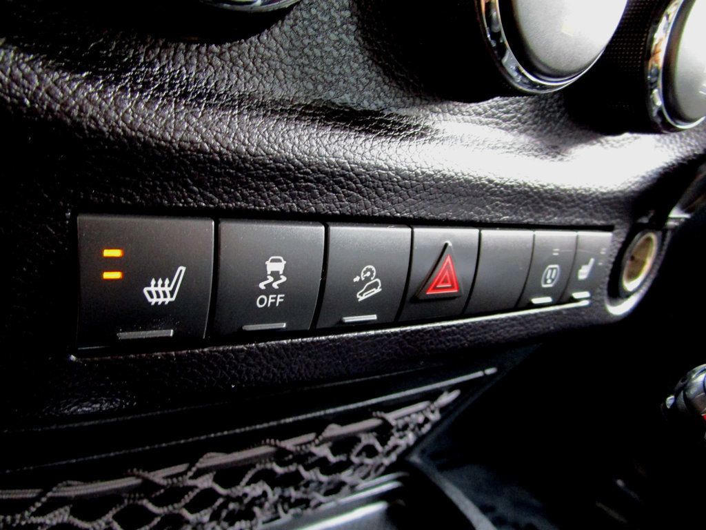 2018 Jeep Wrangler Unlimited Sahara photo 24