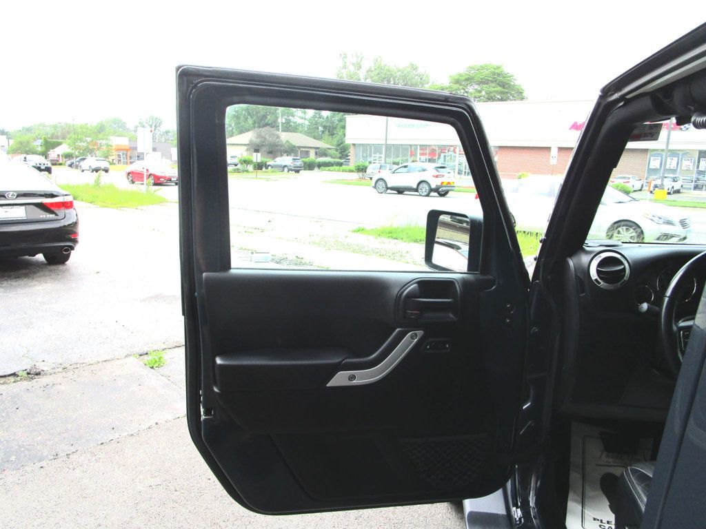 2018 Jeep Wrangler Unlimited Sahara photo 28