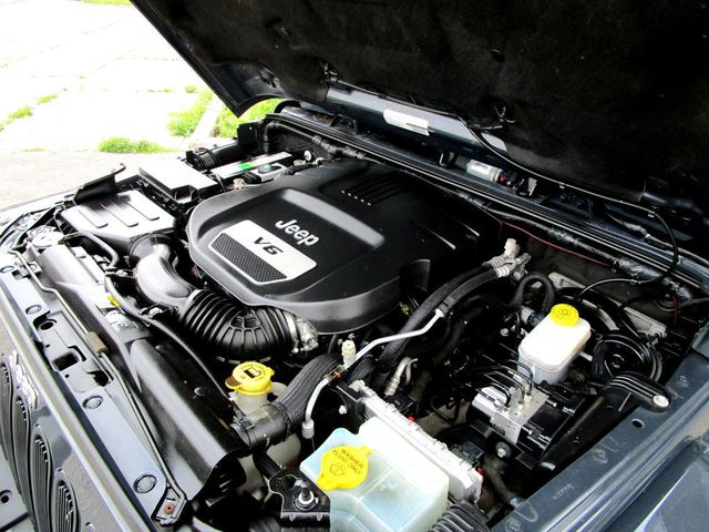 2018 Jeep Wrangler JK Unlimited Sahara 4x4 - 22866459 - 33