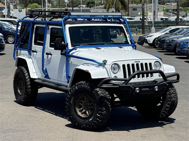 2018 Jeep Wrangler JK Unlimited Sahara 4x4 - 22468704 - 1