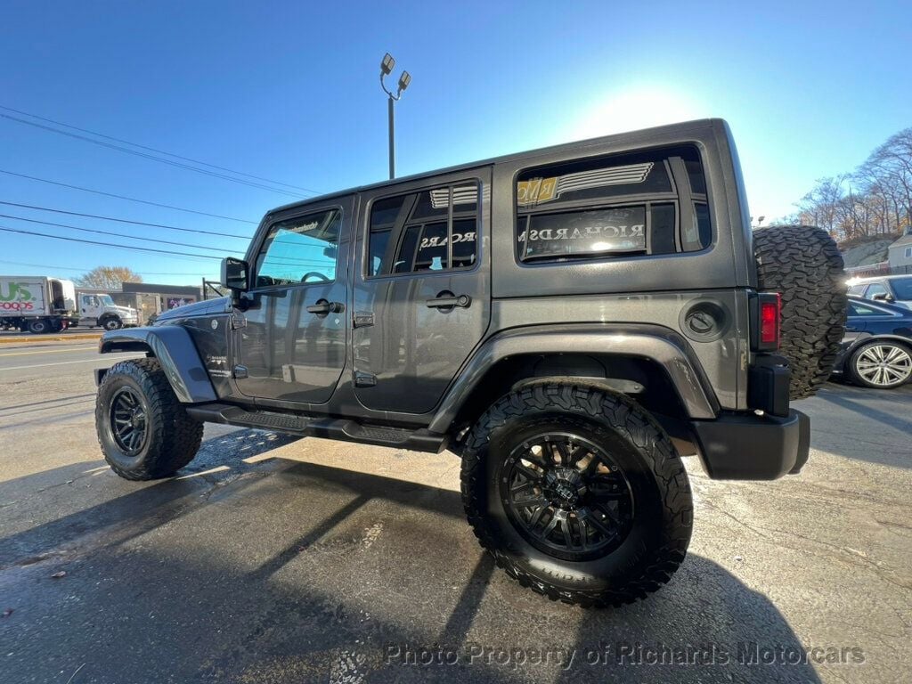 2018 Jeep Wrangler JK Unlimited Sahara 4x4 - 22637246 - 7