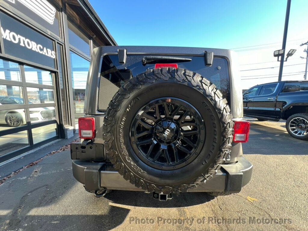 2018 Jeep Wrangler JK Unlimited Sahara 4x4 - 22637246 - 8