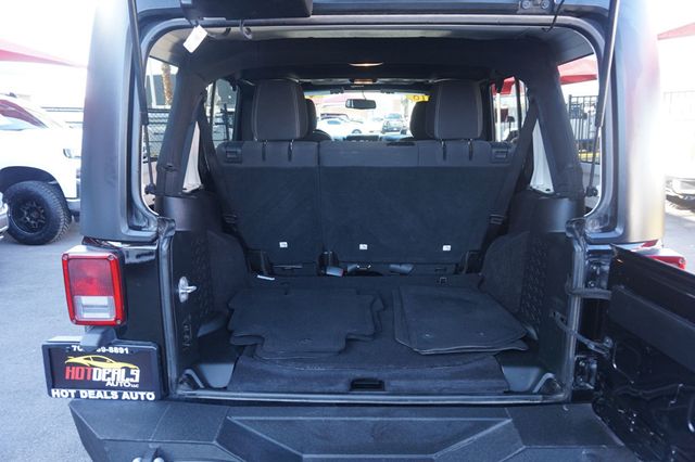 2018 Jeep Wrangler JK Unlimited SAHARA, 4X4, PREMIUM WHEELS, ALL TERRAIN TIRES, HARD TOP - 23021784 - 7