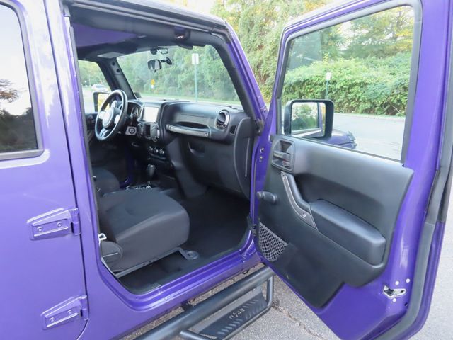 2018 Jeep Wrangler JK Unlimited Sport 4x4 - 22910630 - 18