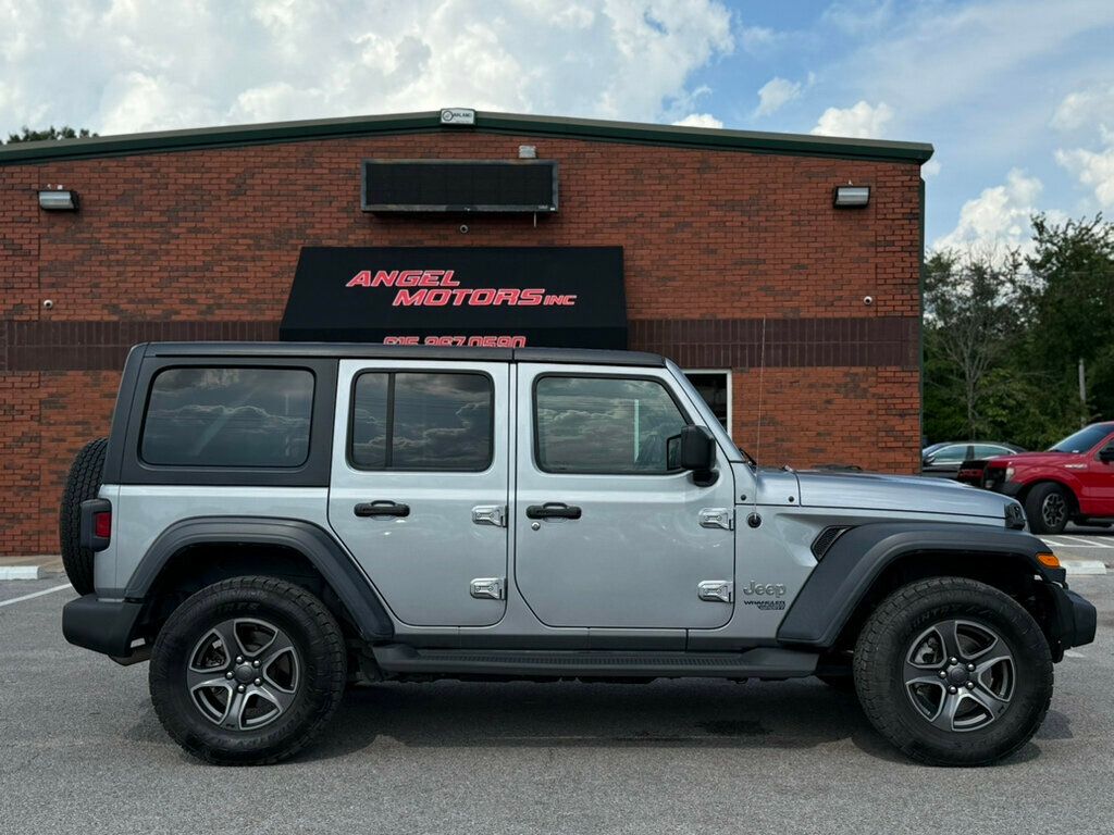 2018 Jeep Wrangler Unlimited Sport photo 2