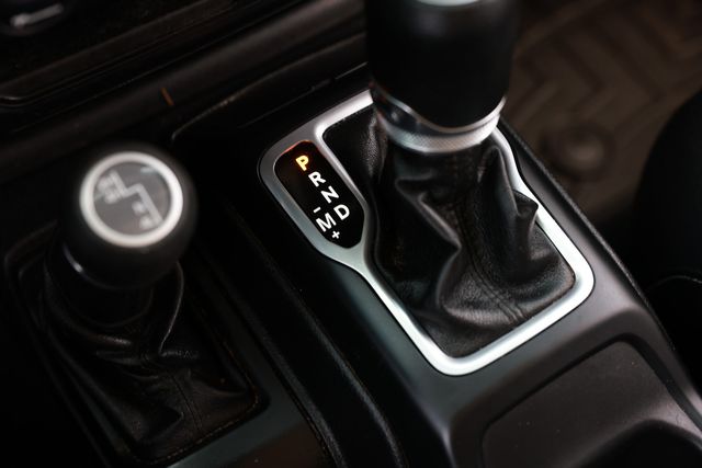 2018 Jeep Wrangler JK Unlimited Sport 4x4 - 23024833 - 42