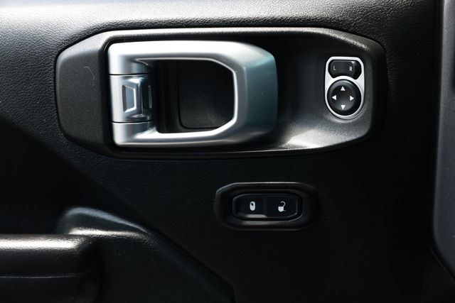 2018 Jeep Wrangler JK Unlimited Sport 4x4 - 23024833 - 47