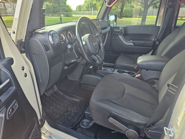 2018 Jeep Wrangler JK Unlimited Sport 4x4 - 19138003 - 14