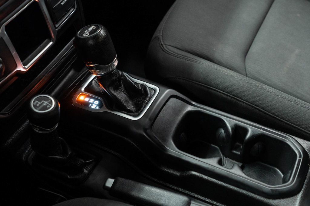 Jeep Wrangler JK photo 19
