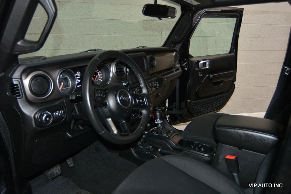 2018 Jeep Wrangler JK Unlimited Sport 4x4 - 22675498 - 10