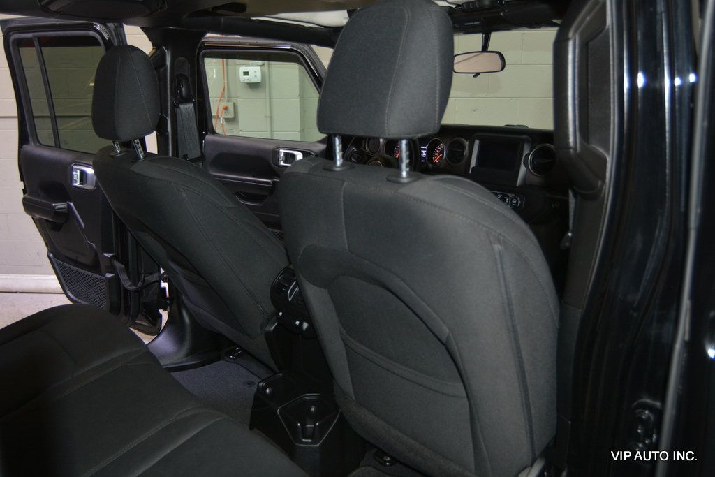 2018 Jeep Wrangler JK Unlimited Sport 4x4 - 22675498 - 19