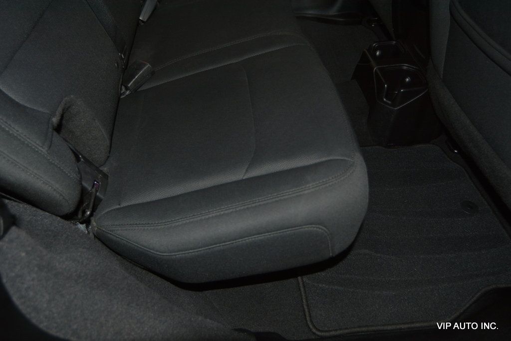 2018 Jeep Wrangler JK Unlimited Sport 4x4 - 22675498 - 26