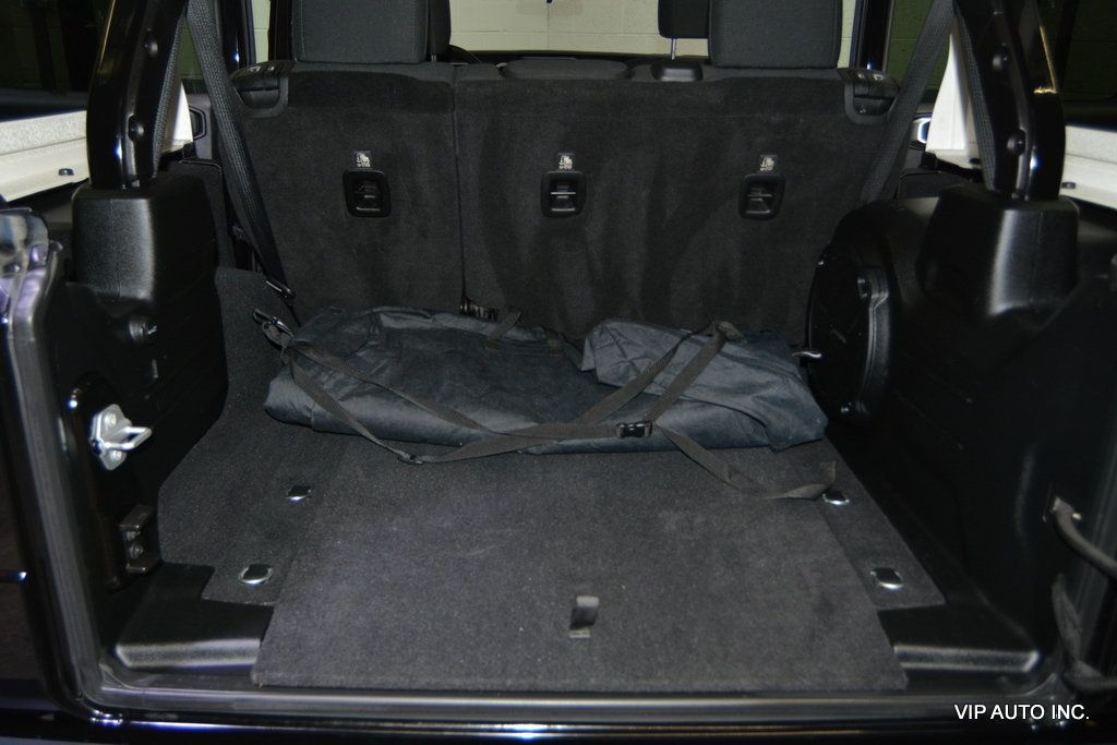 2018 Jeep Wrangler JK Unlimited Sport 4x4 - 22675498 - 27