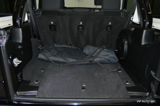 2018 Jeep Wrangler JK Unlimited Sport 4x4 - 22675498 - 27