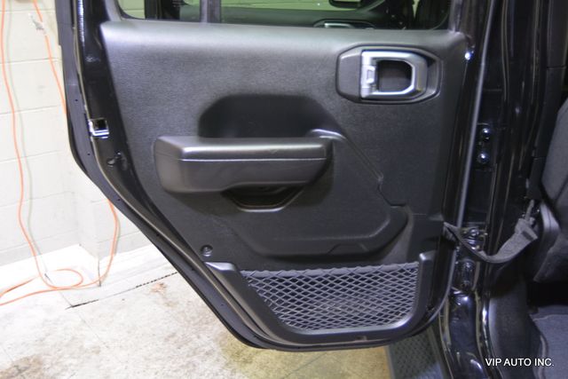 2018 Jeep Wrangler JK Unlimited Sport 4x4 - 22675498 - 8