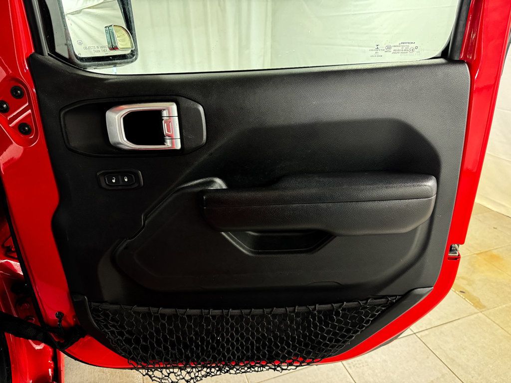 2018 Jeep Wrangler JK Unlimited SPORT 4X4 - 22945431 - 17