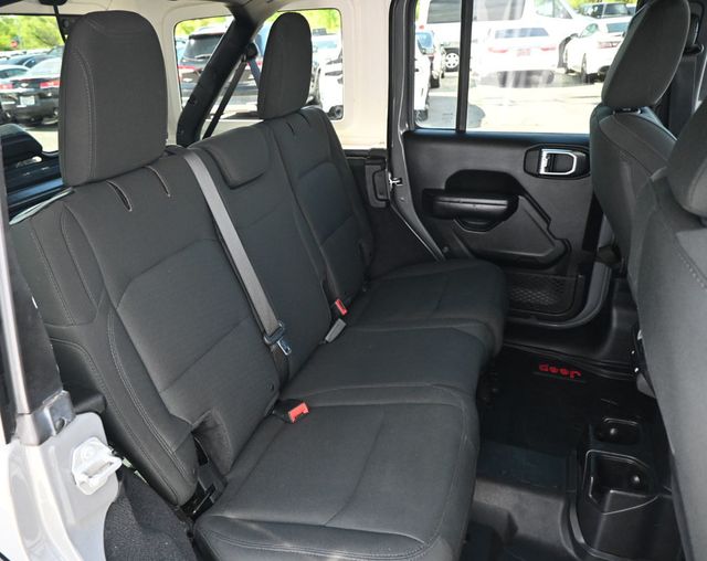 2018 Jeep Wrangler JK Unlimited Sport S 4x4 - 23023158 - 15
