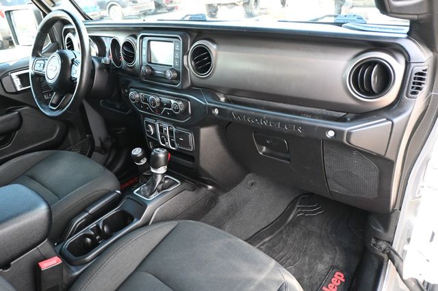 2018 Jeep Wrangler JK Unlimited Sport S 4x4 - 23023158 - 8