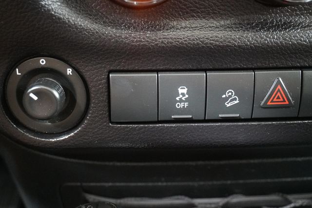 2018 Jeep Wrangler JK Unlimited Sport S 4x4 - 22875321 - 18