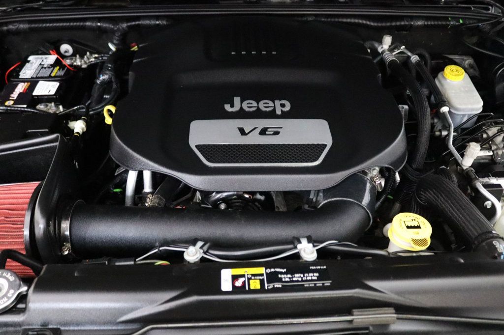 2018 Jeep Wrangler JK Unlimited Sport S 4x4 - 23035883 - 28