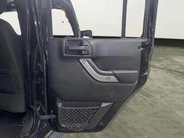 2018 Jeep Wrangler JK Unlimited Sport S 4x4 - 22989122 - 15