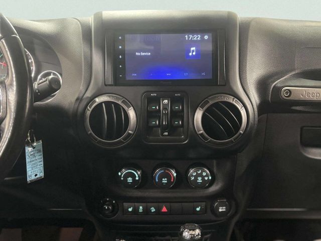 2018 Jeep Wrangler JK Unlimited Sport S 4x4 - 22989122 - 21