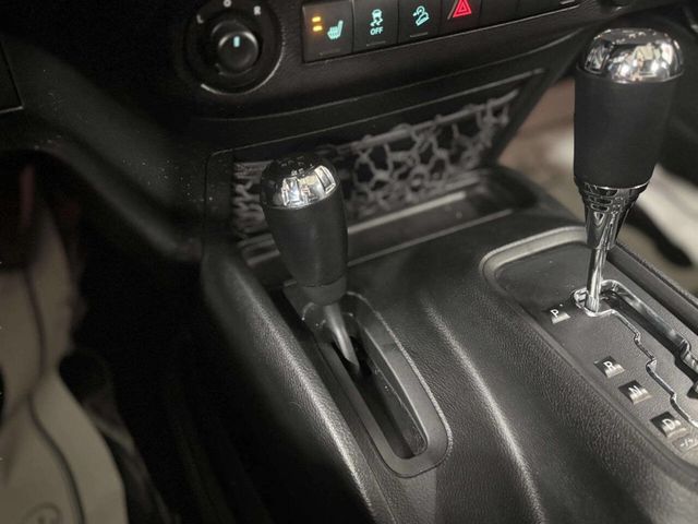 2018 Jeep Wrangler JK Unlimited Sport S 4x4 - 22989122 - 26