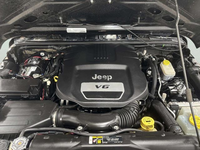 2018 Jeep Wrangler JK Unlimited Sport S 4x4 - 22989122 - 8