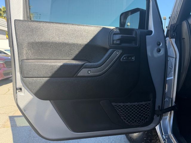 2018 Jeep Wrangler JK Unlimited Sport S 4x4 - 22976448 - 10