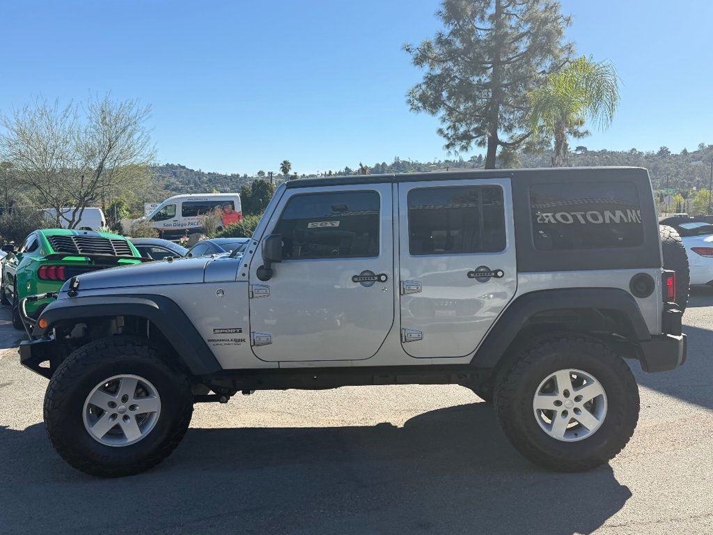 2018 Jeep Wrangler JK Unlimited Sport S 4x4 - 22976448 - 4