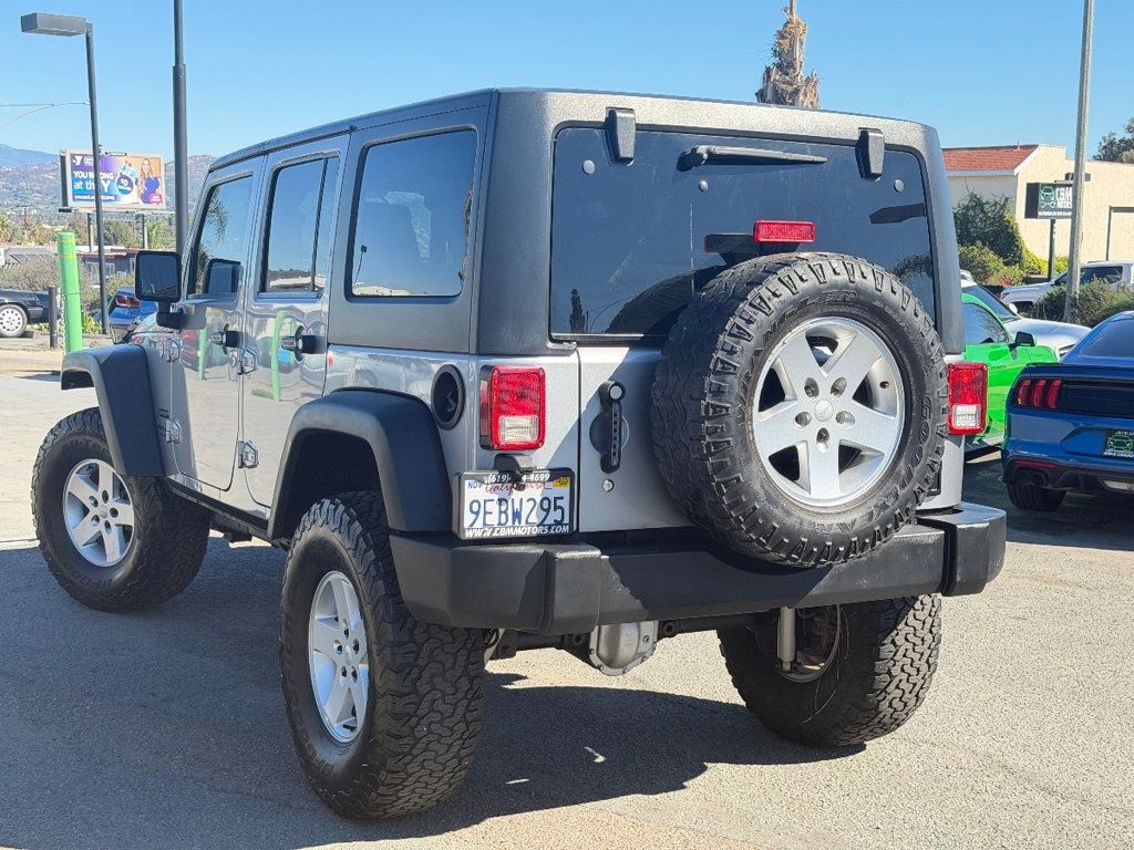 2018 Jeep Wrangler JK Unlimited Sport S 4x4 - 22976448 - 5