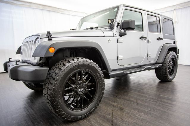 2018 Jeep Wrangler JK Unlimited Sport S 4x4 - 22514690 - 28