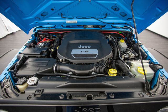 2018 Jeep Wrangler JK Unlimited Sport S 4x4 - 22796451 - 12